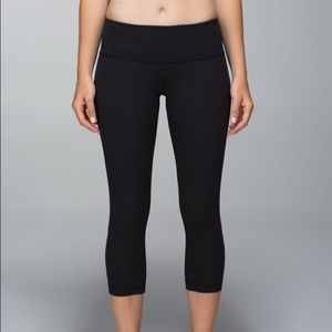 Lululemon Wonder Under Crop