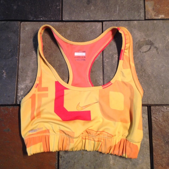 Nike pro sports bra