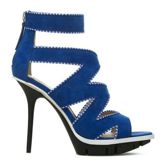 ❎SOLD❌ GX by Gwen Stefani Yori pumps in blue. - Picture 3 of 4