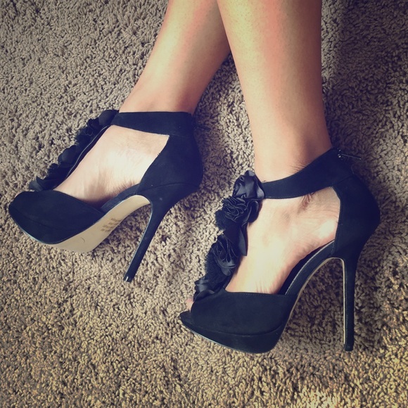 Black Peep-toe Heels