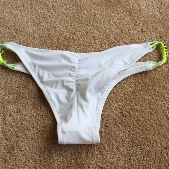 Victoria secret bathing suit bottoms👙