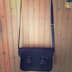 Cambridge Satchel in black leather