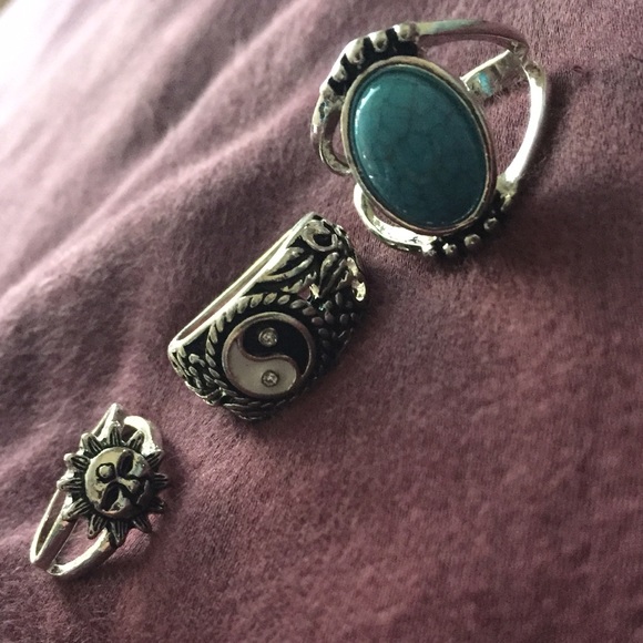 Brandy Melville Jewelry - Indie rings