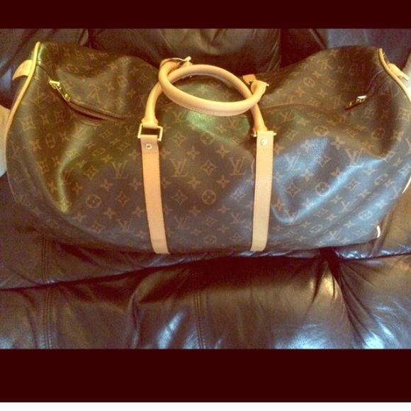 LV bag 🚫authentic make an offer