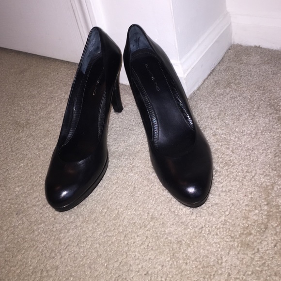 bandolino platform pumps