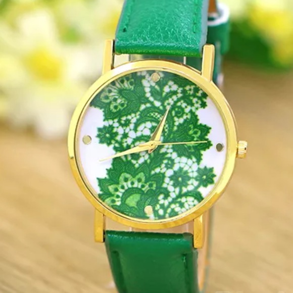 🌷Green lace design watch - Picture 2 of 3