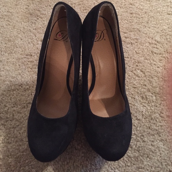 Black wedges perfect condition - Picture 2 of 3