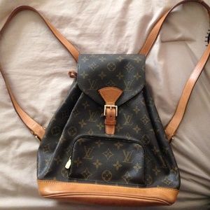 LV small backpack! 9.84" x 11" x 4.72" inches