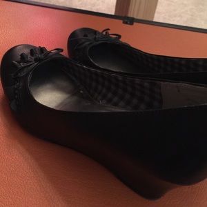 Black AE wedges!