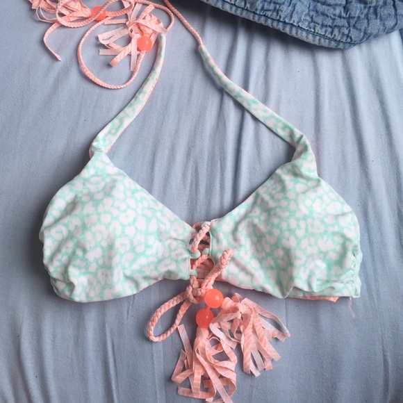 NWOT VS reversible bikini top - Picture 2 of 3