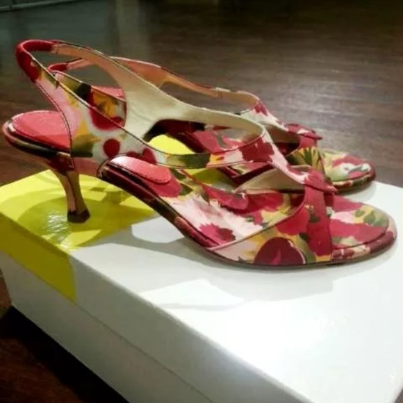 Bettye Muller Floral Print Kitten Heels Sz. 7 - Picture 1 of 3