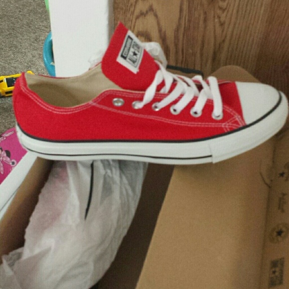 Red converse