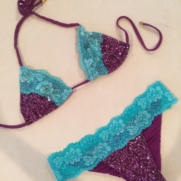 SOLD! β¨ Beach Bunny Somebody's Heartbreak π - Picture 4 of 4