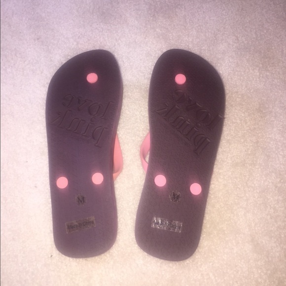 SUPER RARE Victoria's Secret PINK Flip Flops π - Picture 4 of 4