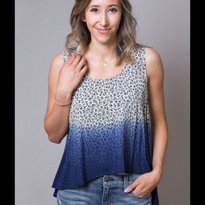 💜25%OFF BUNDLES💜Blu Pepper Ombré Floral Tank