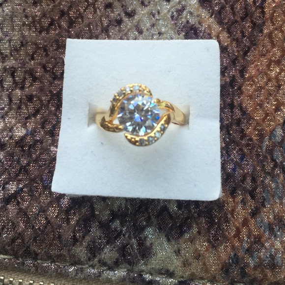 Jewelry - White Sapphire gold filled ring