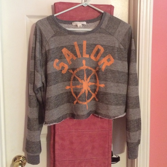 Cropped "Sailor" sweatshirt from Forever21