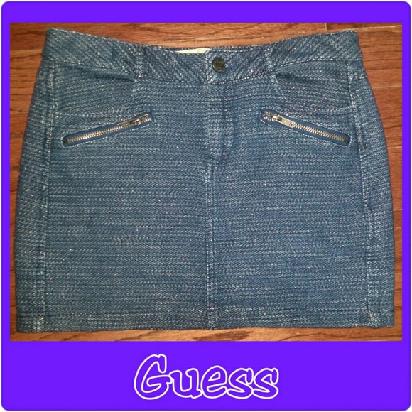 Guess mini skirt