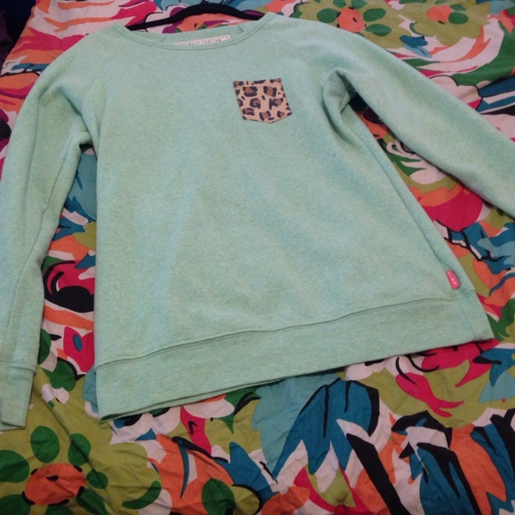 Glamour Kills Sweatshirt.