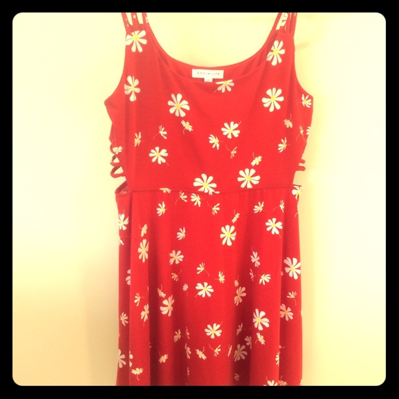 Red daisy dress