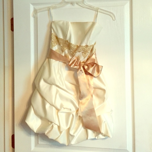Homecoming dress - Picture 1 of 1