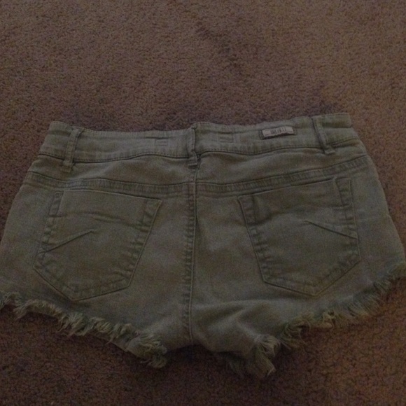 On hold sorry guys - Picture 2 of 3