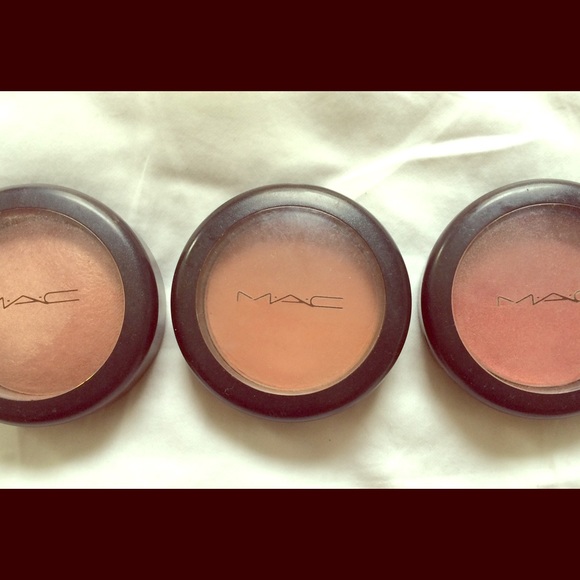 ✨✨SOLD✨✨Mac Blush in Gingerly - Picture 1 of 4