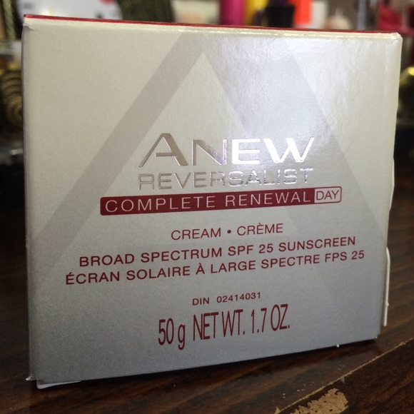 Anew Reversalist complete renewal cream