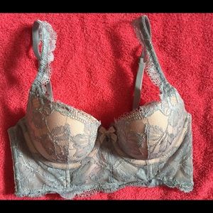 Victoria's Secret - Body by Victoria Demi Bra