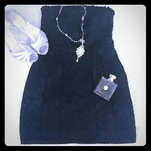 Alice + Olivia lace cocktail dress