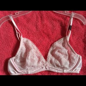 Victoria's Secret Plunge Bra - unlined