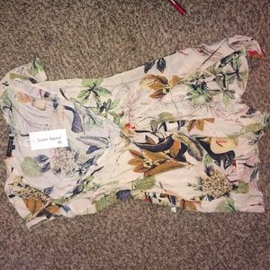 Brand new romper, tropical print.
