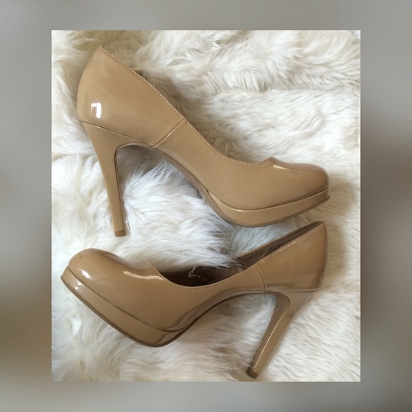 Nude Platform Heels (NWOT)