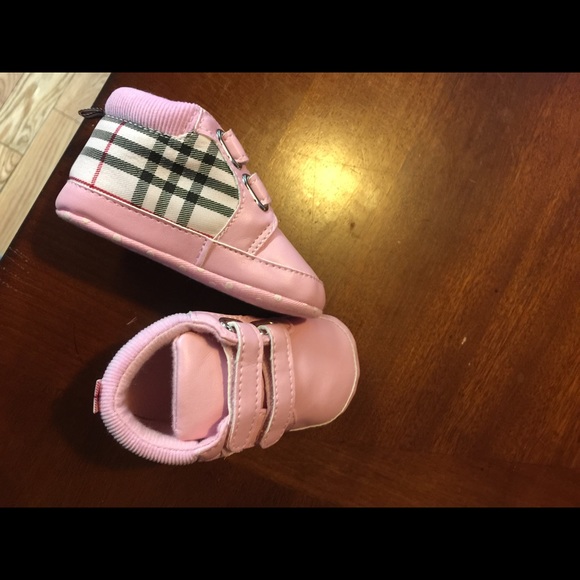 Unauthentic Burberry baby shoes