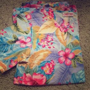 Cherokee Hawaiian scrub top