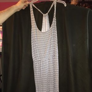 Old Navy Black and White Diamond Pattern Dress Old Navy Black and White Diamond Pattern Dress