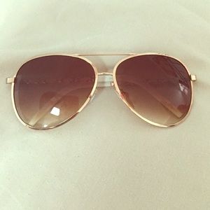 Gorgeous sunglasses!