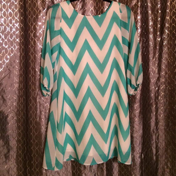 Teal chevron three quarter sleeve dress