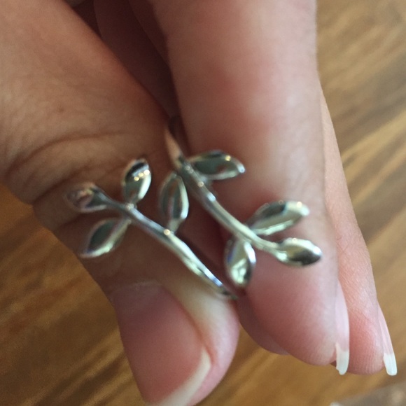 Silver leaf ring size 7 mint - Picture 4 of 4