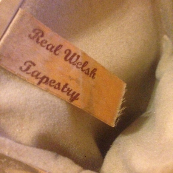 • v i n t a g e • tapestry wallet - Picture 4 of 4