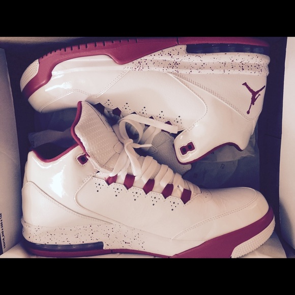 Nike's - Picture 1 of 2
