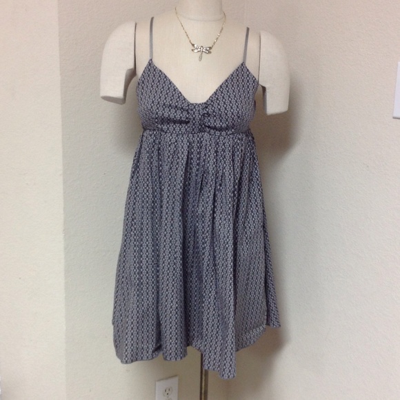 l.e.i. Dresses & Skirts - Crisp cotton grey silver sun dress