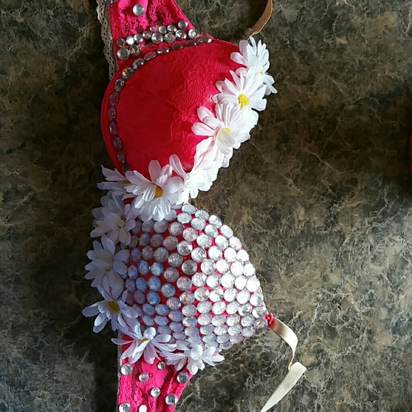Rave bra
