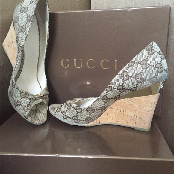 Gucci wedge peep toe sandals - Authentic - Picture 1 of 3