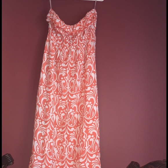 Very nice maxi dress!