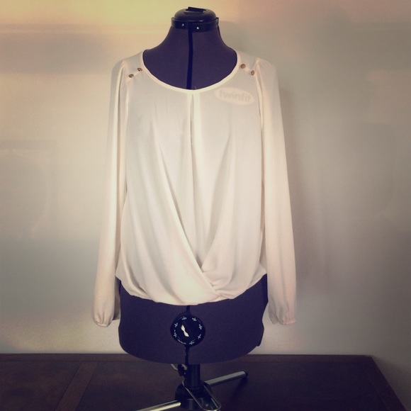 Forever 21 Tops - White blouse