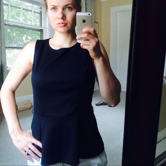 Classy black peplum top - Picture 2 of 4