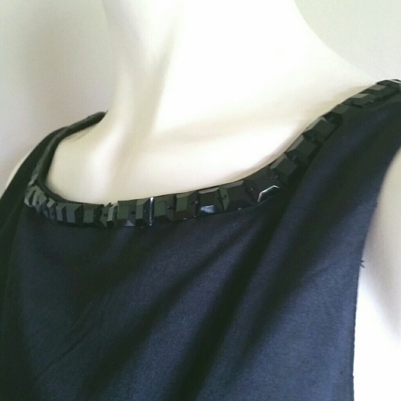 Black Dress - Picture 3 of 7