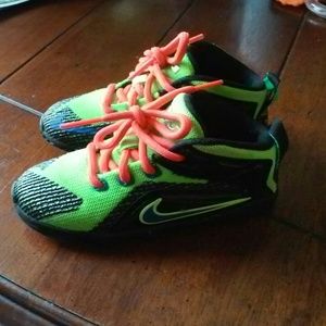 Lebrons size 5c
