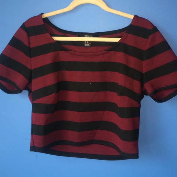 Black & red stripped cropped top